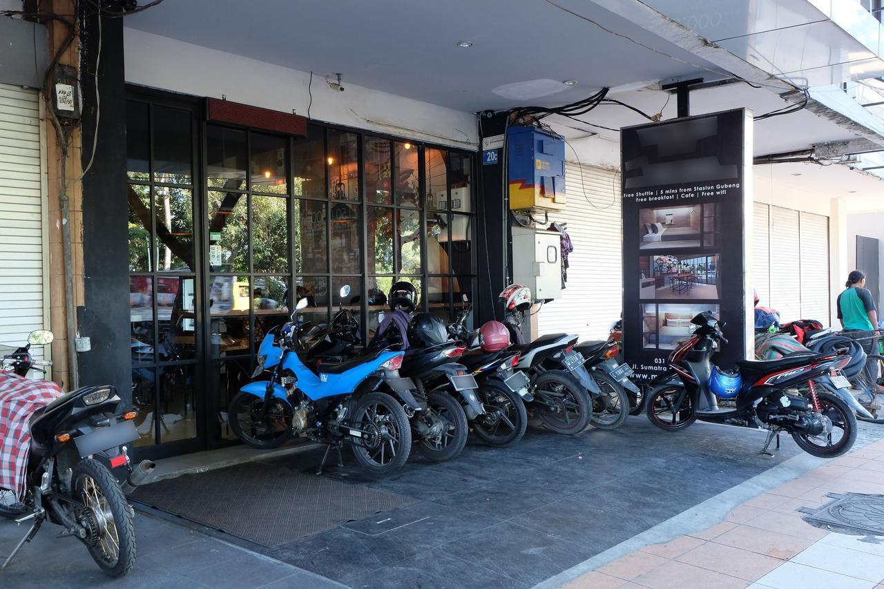Juanda Airport Hostel Gedangan Exterior foto